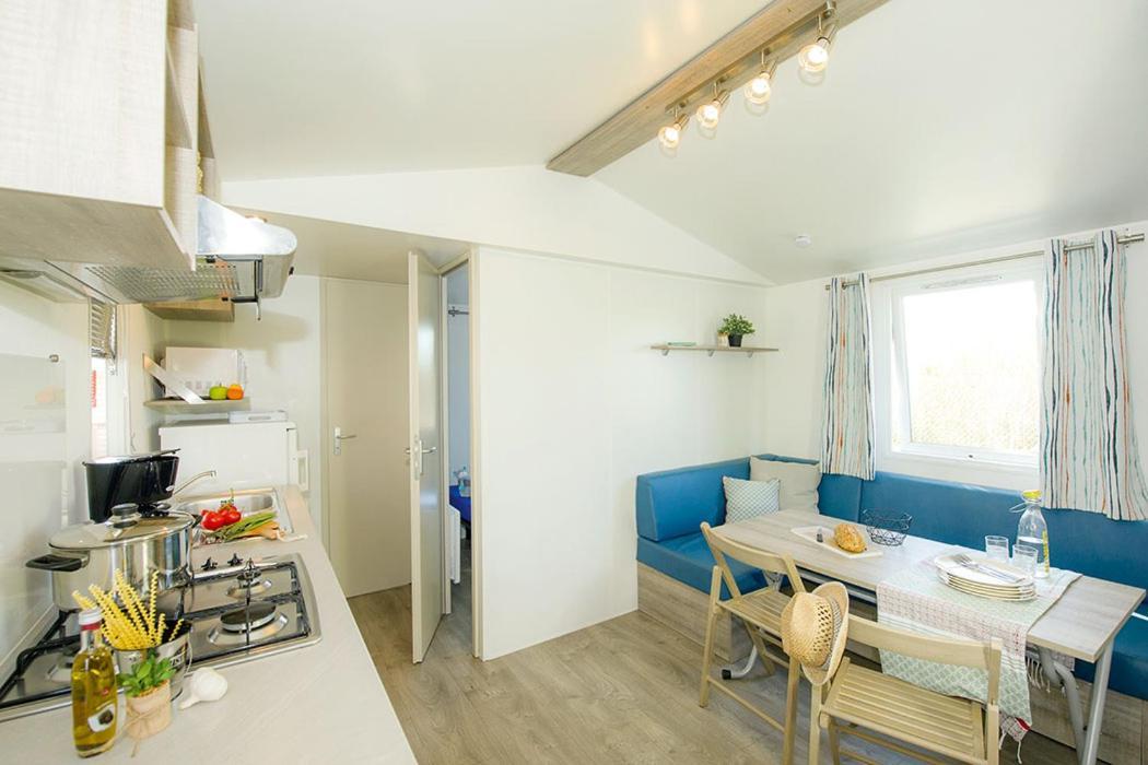 צ'סנטיקו Vacanceselect Mobil Homes - Camping Pineta Sul Mare Camping Village מראה חיצוני תמונה