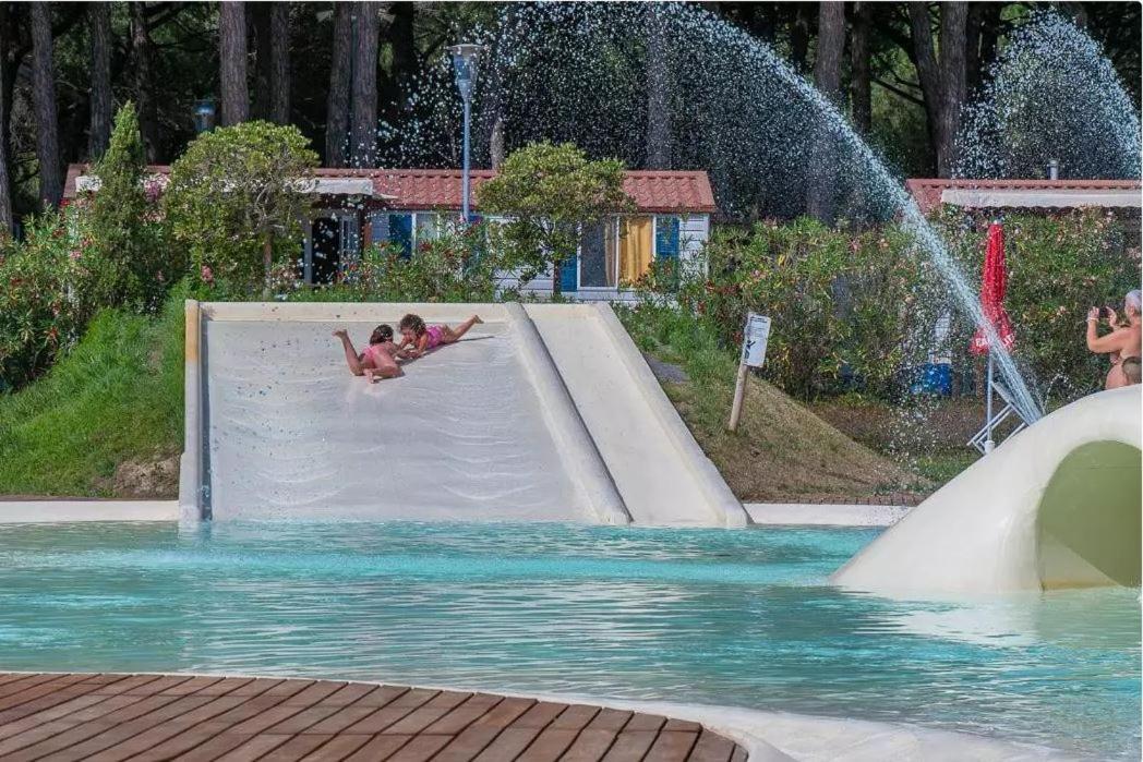 צ'סנטיקו Vacanceselect Mobil Homes - Camping Pineta Sul Mare Camping Village מראה חיצוני תמונה